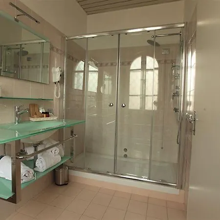 Pirandello Hotell 3*
