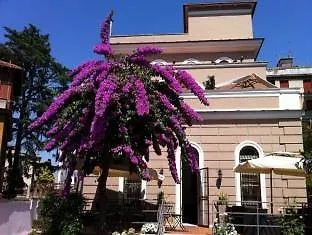Pirandello Hotell 3*