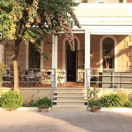 Pirandello Ξενοδοχείο 3*