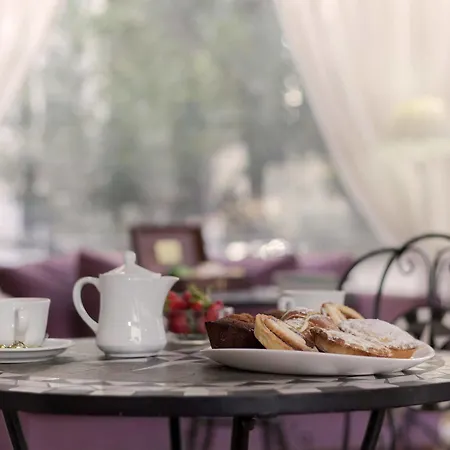 Pirandello Hotell 3*