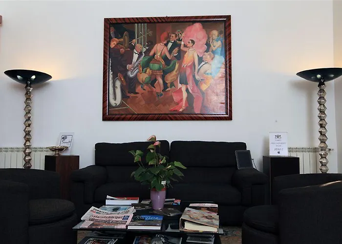Pirandello Hotel 3*
