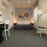 皮兰德洛别墅酒店 3*